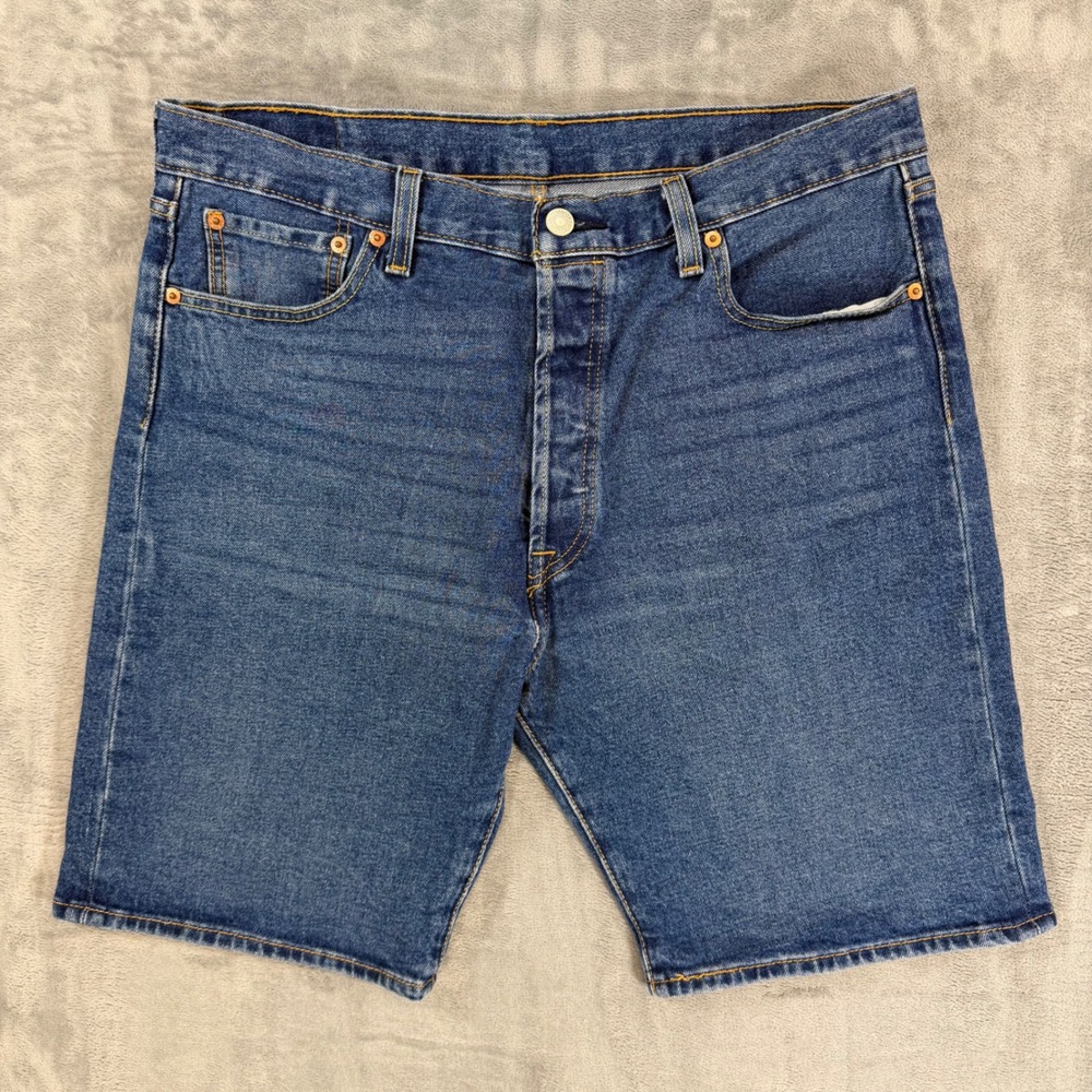 Levi's 501 Original Fit Jean Shorts Mens Size 36 Blue Button Fly Bermuda Denim